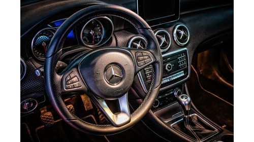Key 1 key 2 autoradio : comment reprendre ses commandes au volant ?